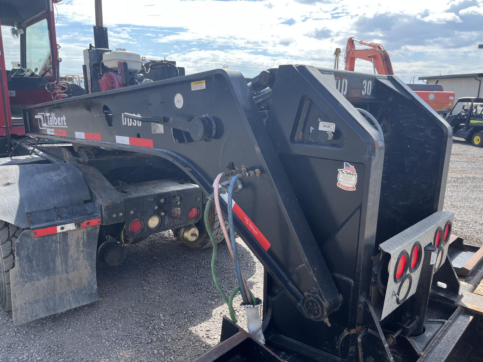 ./imagenes/INVOICE/2019/17956/TALBERT DE 60 TONELADAS (16).JPG